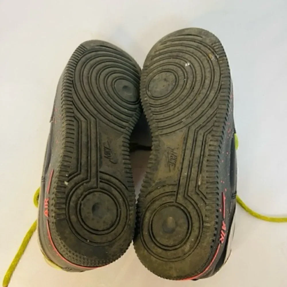 Nike Air Force 1 Black Silver Green Shoes AF1 DC2095-001  Kids 7Y Very Good Cond